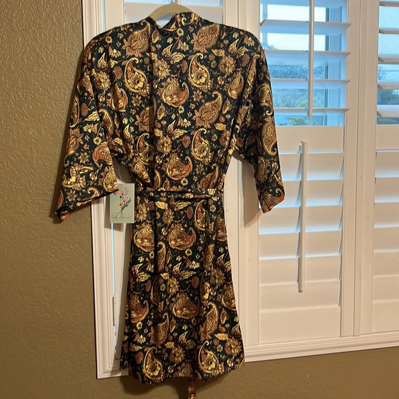 Women’s Robe Short Open Front With Tie Size Medium Kimono Green.& Yellow - Picture 6 of 9